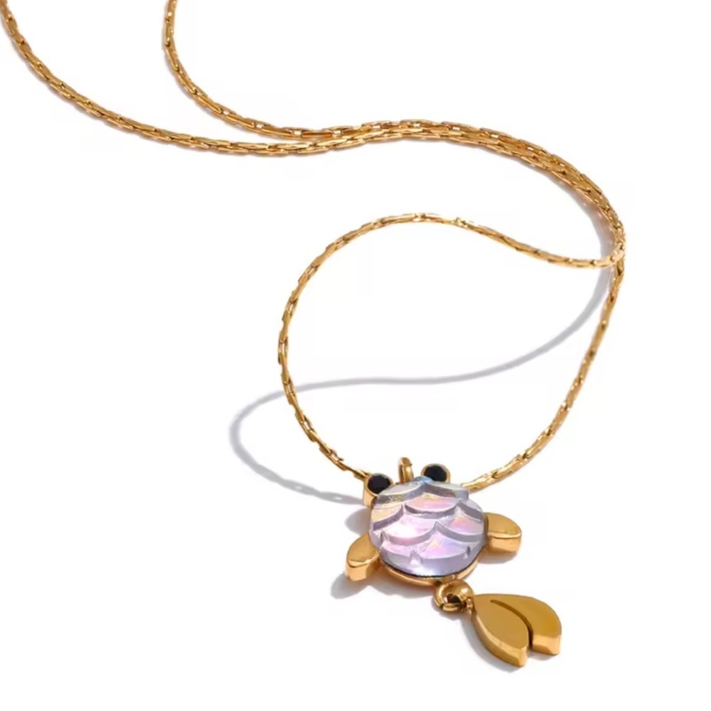 Cute Gold Fish Necklace